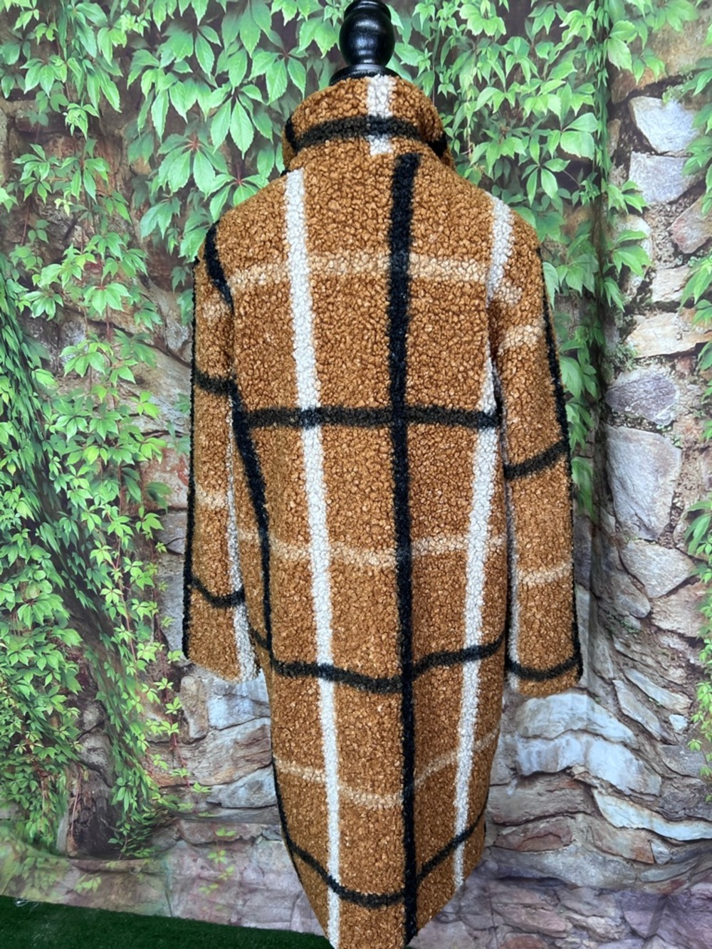 STOOSH Camel Plaid Boucle Relaxed Fit Snap Front Fall Downtown Statement Coat, S - Picture 6 of 10